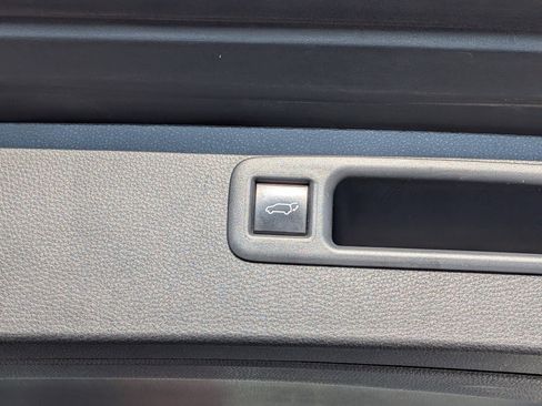 Certified 2023 Toyota Highlander LE image 22