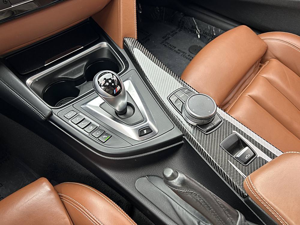 Used 2020 BMW M4 Convertible w/ Competition Package RWD image 9