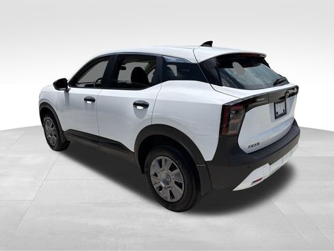 Used 2026 Nissan Kicks S FWD image 5