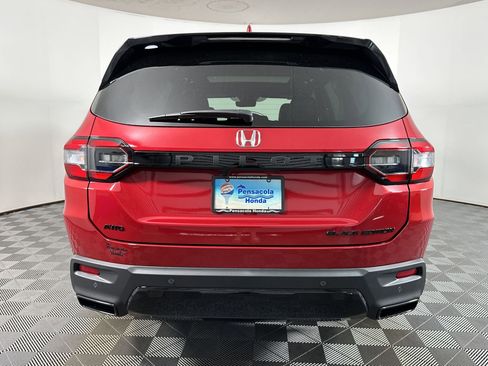 New 2026 Honda Pilot Black Edition image 7