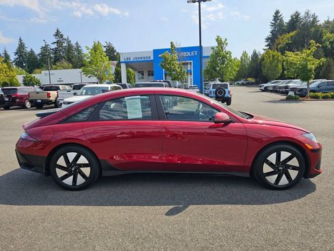 Used 2024 Hyundai Ioniq 6 SE AWD/4WD image 4