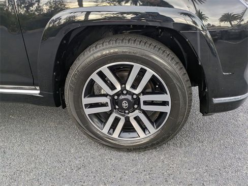Used 2023 Toyota 4Runner Limited image 12
