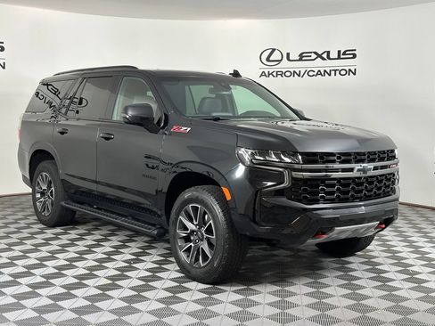 Used 2021 Chevrolet Tahoe Z71 w/ Z71 Signature Package AWD/4WD image 2