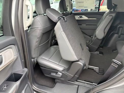 Used 2026 Ford Explorer Active w/ Active Comfort Package AWD/4WD image 53