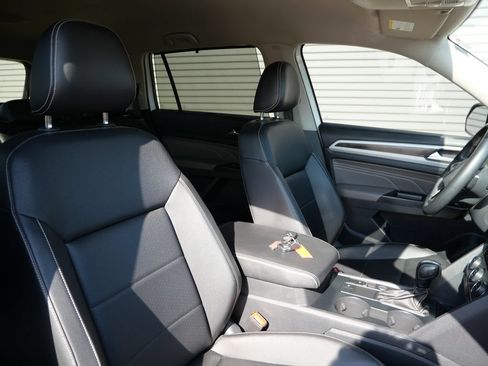 Used 2021 Volkswagen Atlas SE FWD image 22