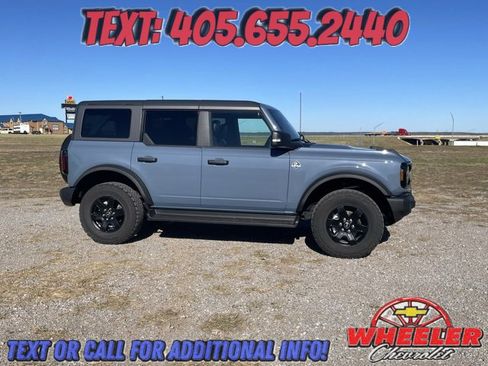 Used 2025 Ford Bronco Outer Banks image 2