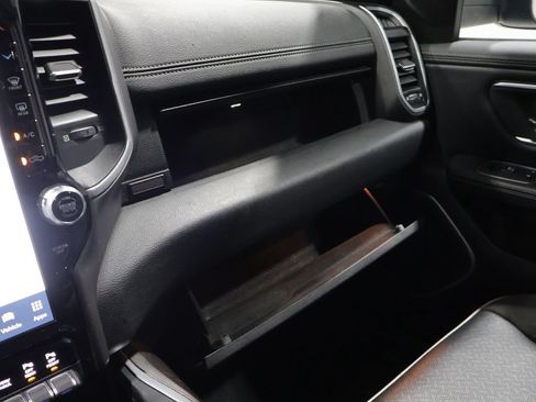 Used 2022 RAM 1500 Laramie w/ Sport Appearance Package AWD/4WD image 27