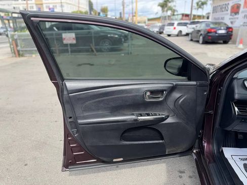Used 2014 Toyota Avalon XLE FWD image 19