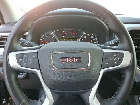 Used 2023 GMC Acadia SLT image 22