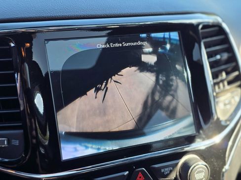 Used 2020 Jeep Grand Cherokee Trailhawk image 40