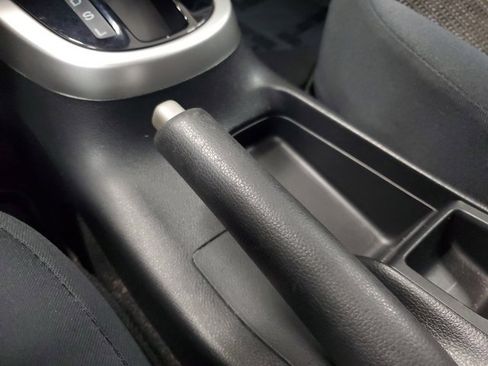 Used 2017 Honda Fit LX image 29