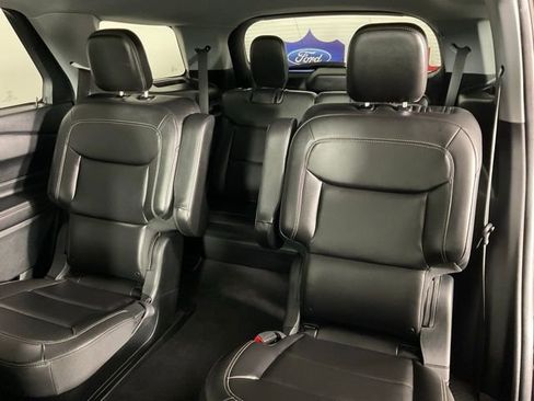Used 2023 Ford Explorer XLT w/ Equipment Group 202A image 15