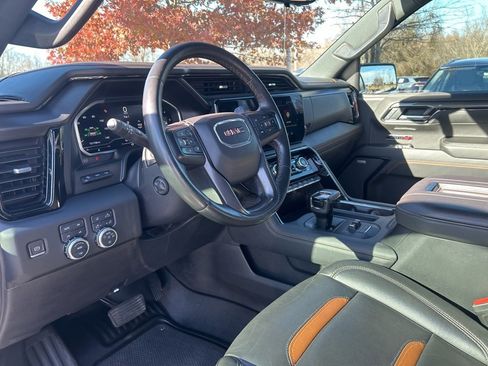 Used 2022 GMC Sierra 1500 AT4 w/ AT4 Premium Package image 11