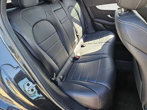 Used 2022 Mercedes-Benz GLC 300 image 18