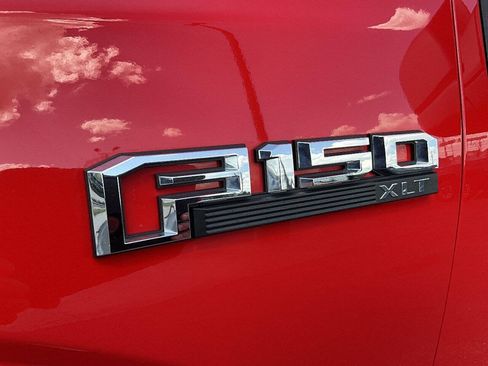 Used 2019 Ford F150 XLT w/ Equipment Group 302A Luxury AWD/4WD image 39