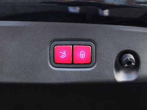 Used 2015 Mercedes-Benz CLS 550 w/ Premium Package image 35