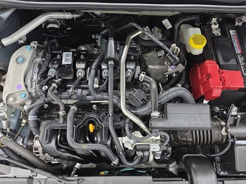 Used 2025 Nissan Sentra SR FWD image 19