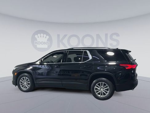 Used 2023 Chevrolet Traverse LT image 8