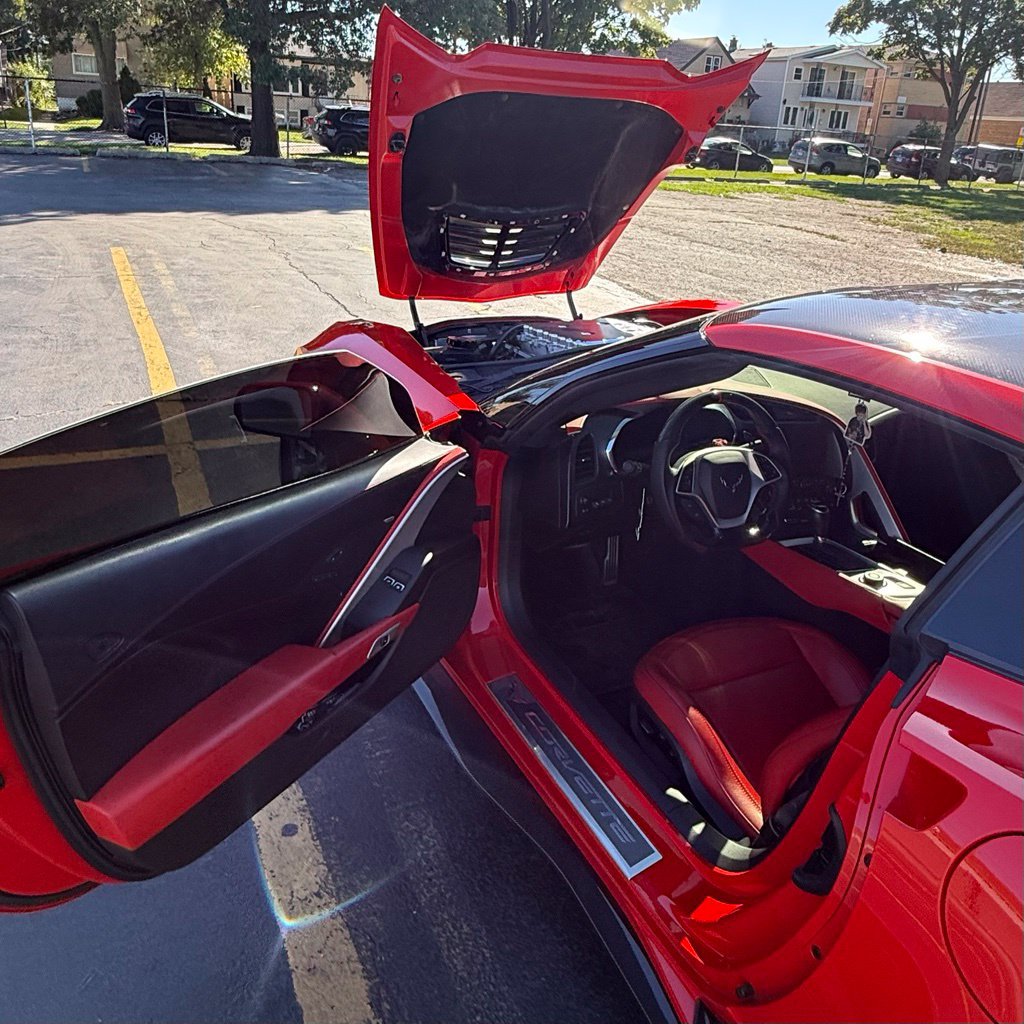 Used 2015 Chevrolet Corvette Z06 w/ 2LZ Preferred Equipment Group RWD image 24