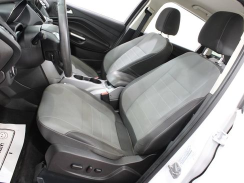 Used 2016 Ford Escape SE w/ Equipment Group 201A AWD/4WD image 15