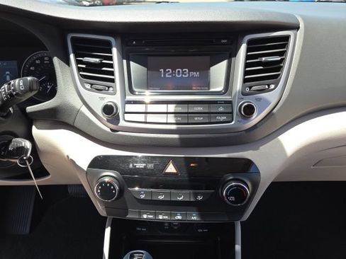 Used 2017 Hyundai Tucson SE w/ SE Popular Package 02 FWD image 24