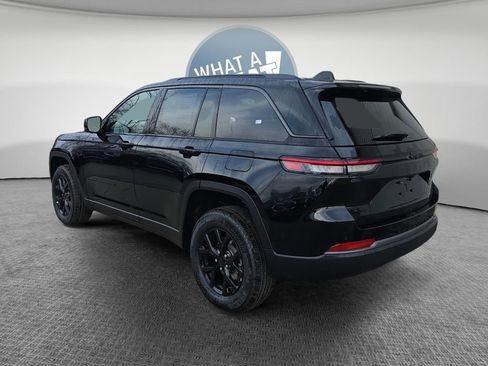 New 2026 Jeep Grand Cherokee Altitude AWD/4WD image 6