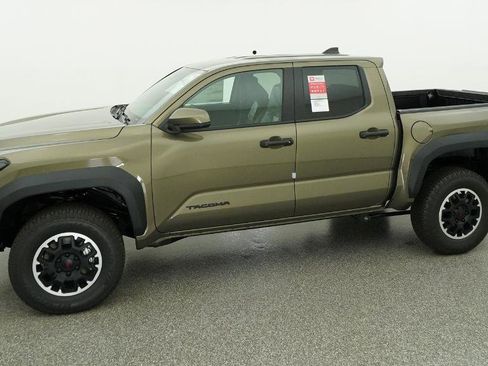 New 2026 Toyota Tacoma TRD Off-Road AWD/4WD image 22