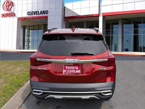 Used 2023 Kia Seltos S FWD image 6