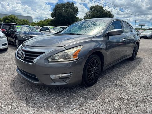 Used 2015 Nissan Altima 2.5 S w/ Power Driver Seat Package FWD image 5