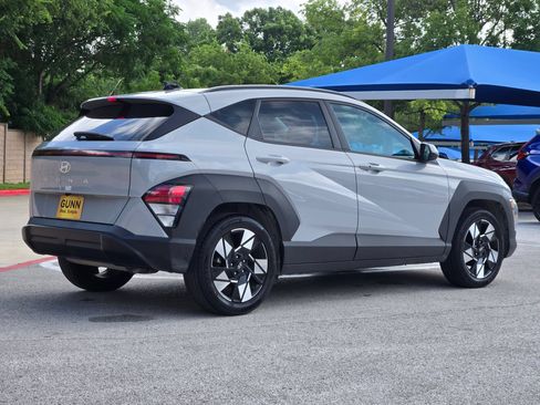 Used 2024 Hyundai Kona SEL FWD image 3