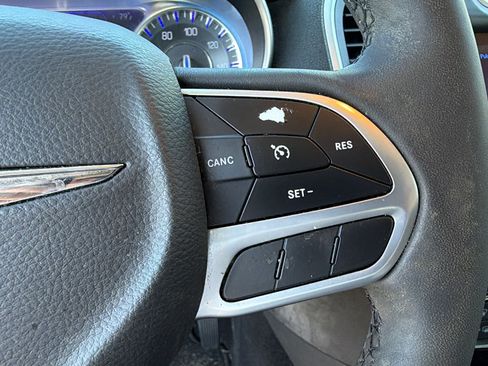 Used 2023 Chrysler 300 Touring w/ Sport Appearance Package RWD image 26
