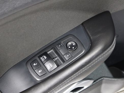 Used 2018 Dodge Challenger R/T w/ Blacktop Package RWD image 7