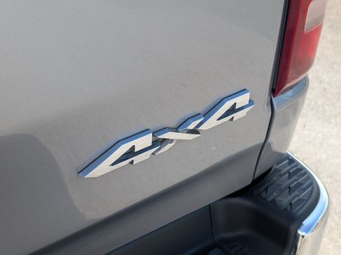 Used 2020 RAM 1500 Limited AWD/4WD image 11