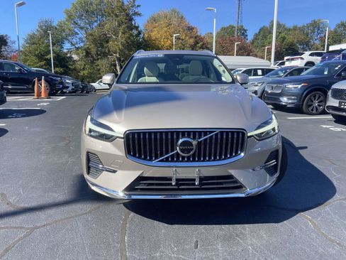 Certified 2023 Volvo XC60 B5 Plus w/ Climate Package image 2