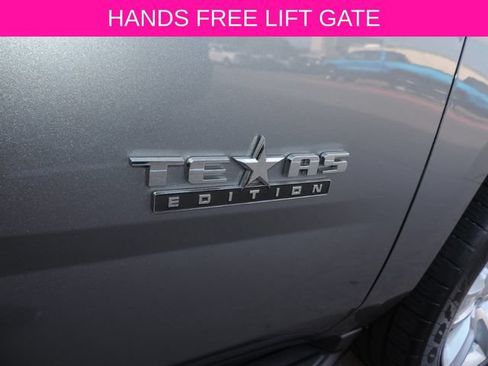 Used 2018 Chevrolet Tahoe LT w/ Luxury Package RWD image 21
