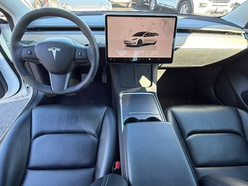 Used 2023 Tesla Model 3 Standard Range image 17