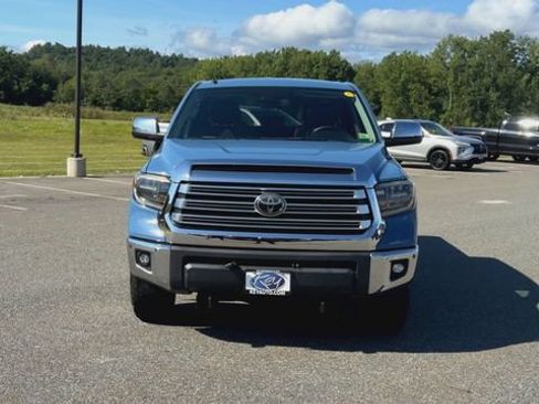 Used 2018 Toyota Tundra Limited w/ Limited Premium Package AWD/4WD image 3
