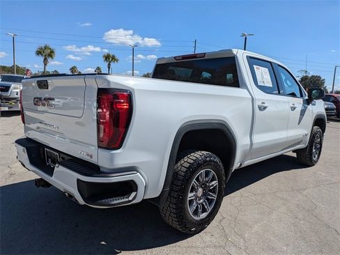 Used 2025 GMC Sierra 1500 AT4 image 4