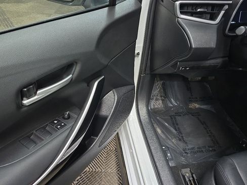 Used 2023 Toyota Corolla XSE FWD image 28