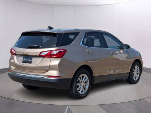 Used 2019 Chevrolet Equinox LT FWD image 5