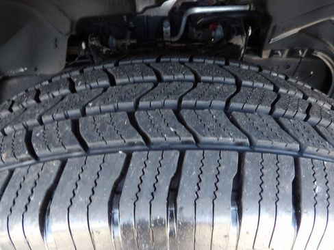 Used 2021 RAM 1500 Classic SLT image 54