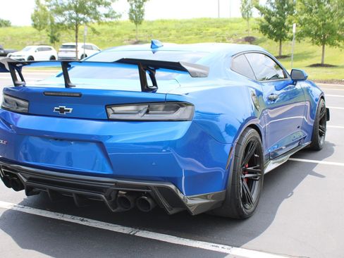 Used 2018 Chevrolet Camaro ZL1 RWD image 2