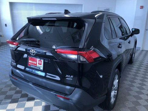 Certified 2022 Toyota RAV4 XLE Premium image 34
