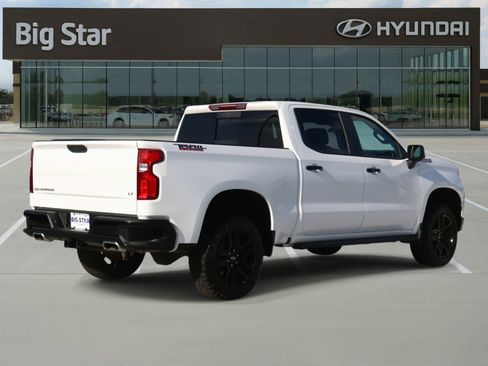 Used 2025 Chevrolet Silverado 1500 LT Trail Boss w/ LT Trail Boss Premium Package image 4