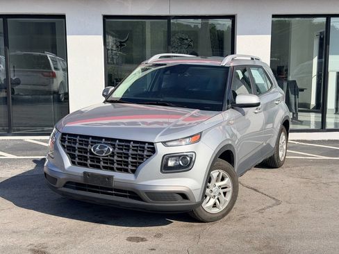 Used 2020 Hyundai Venue SEL w/ Convenience Package FWD image 1