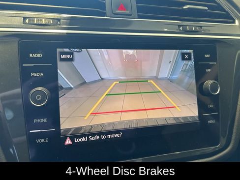 Used 2020 Volkswagen Tiguan SEL image 10