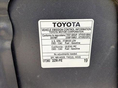 Used 2017 Toyota Corolla SE image 23