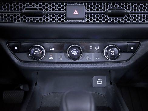 Used 2024 Honda HR-V Sport image 25