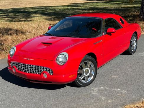 Used 2004 Ford Thunderbird image 5