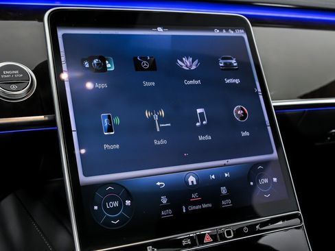 Used 2021 Mercedes-Benz S 580 4MATIC Sedan image 36